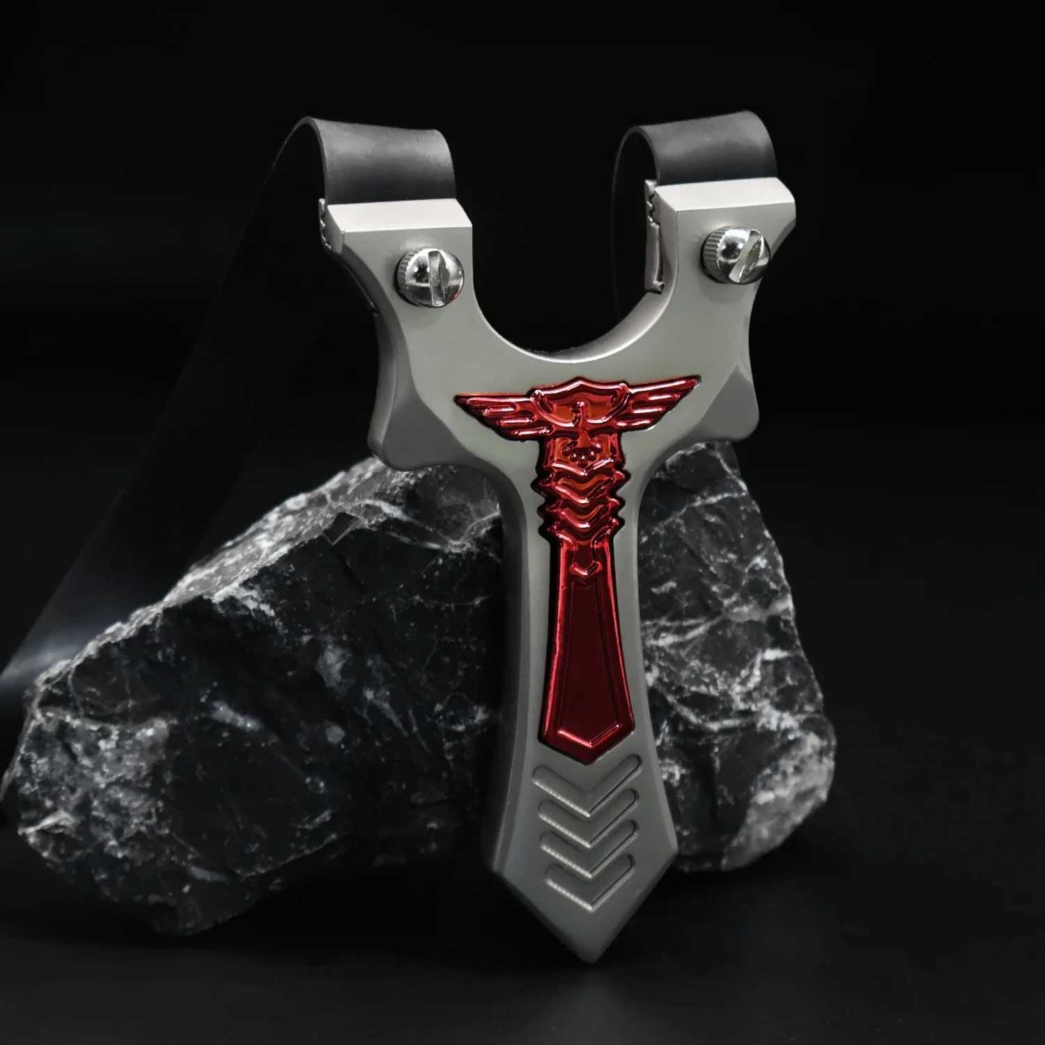 High Quality Zinc Alloy Slingshot Red Inlaid Screw Fixed Metal Slingshot Profional Hunting Shooting Competition Dedicated Y251013