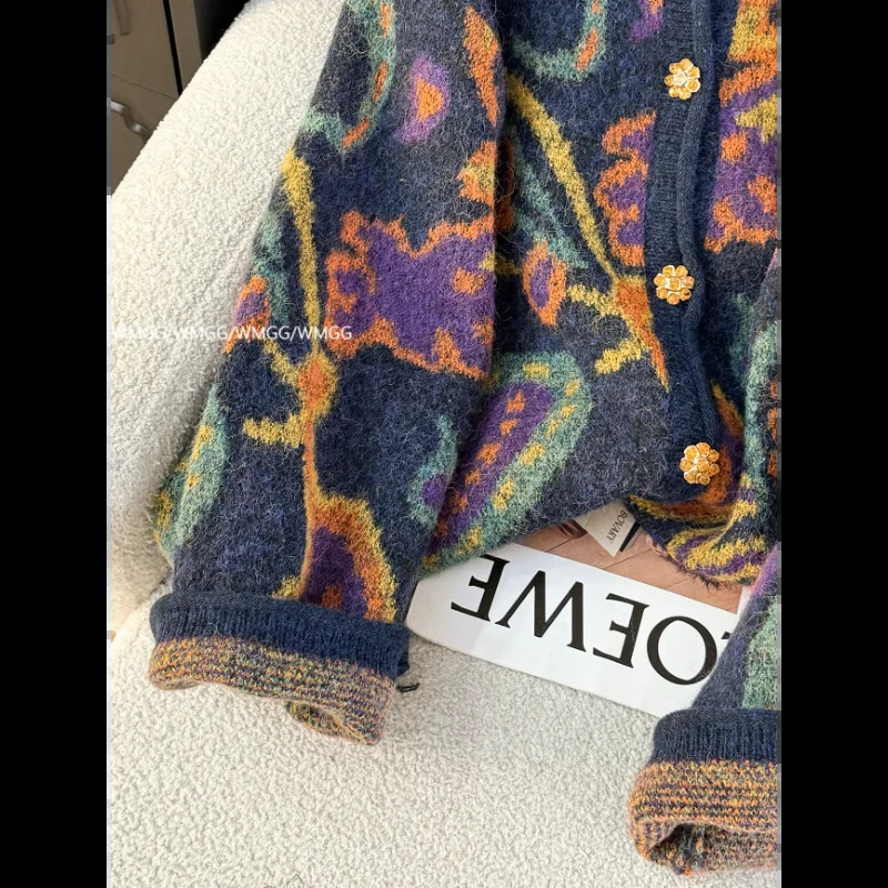 Sweater Cardigan for Women Winter Thickened Metal le Retro Fashionable Embroidery Soft Glutinous Lazy Knitted Jacket 251009