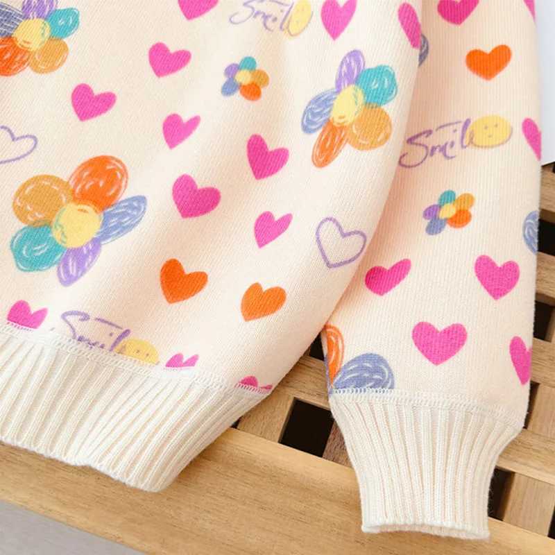 Girls Sweater AutumnWinter New Thickened Fashion Childrens Knitted Sweater Girls Top Sweet and Cute C2510131