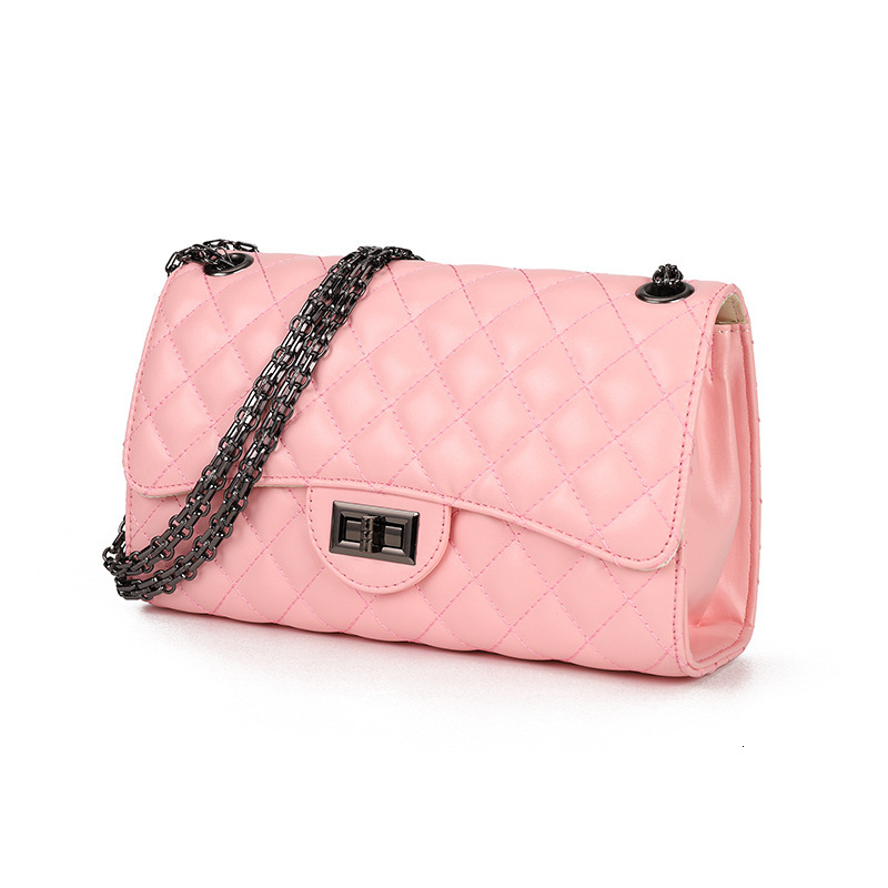 Designer Bag 2025 New European And American Fashion Trend Luxury Bag Quilted Chain Bag Small Chanel Style Womens Bag Single Shoulder Crossbody Bag Wom