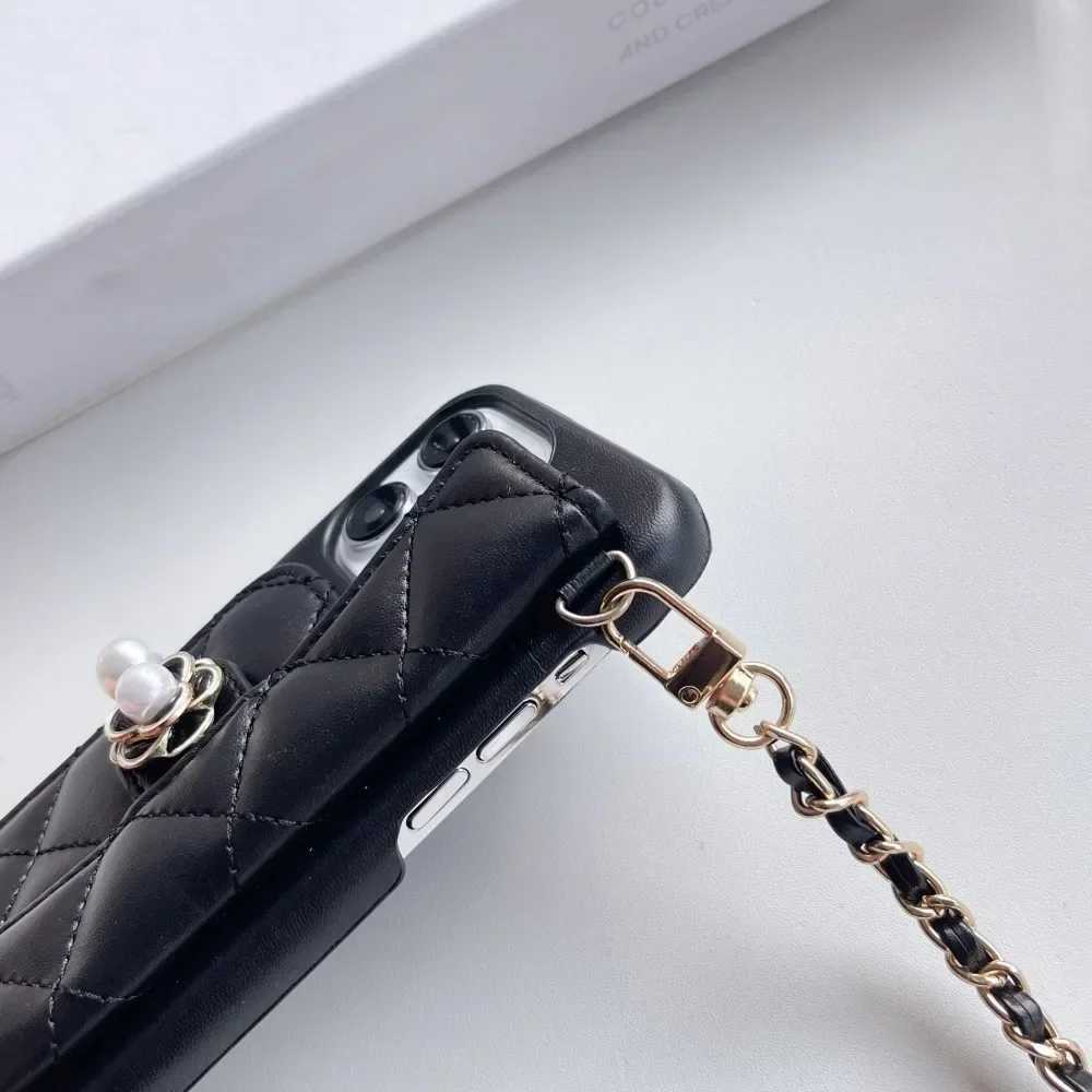 Camellia Leather Cover For iPhone 16 15 14 13 12 11 Pro Max Card Slot Holder Wallet Adjustable Lanyard Crossbody Phone Case J251202