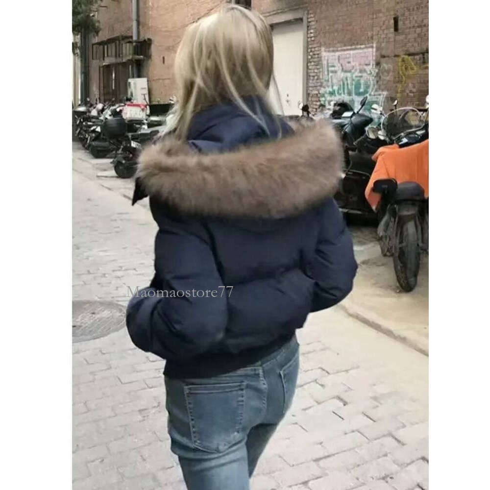 Autumn Winter Fur Hooded Jacket Women Outerwear Thick Dowon Cotton Padded Slim Short Parkas Female Cropped Puffer Bubble Coat