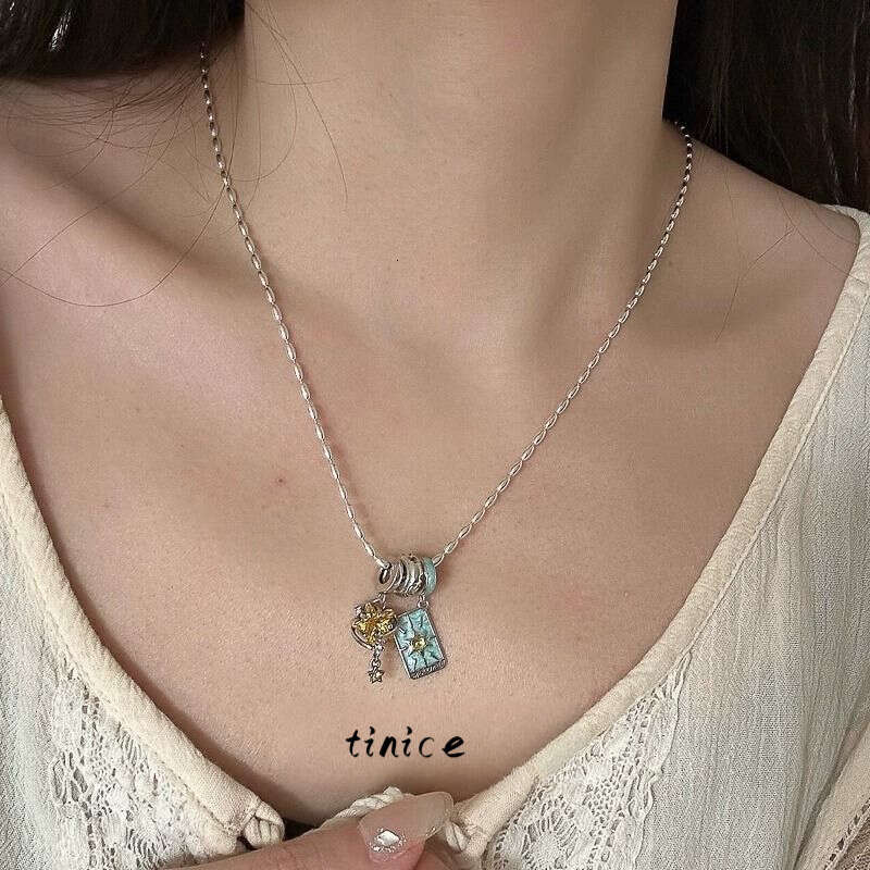 Necklace Designer Luxury jewelry for Women men Oil-Drip Tarot Card Star Aolly plated with silver Atmospheric Fashion Unique Festival Vacation gift