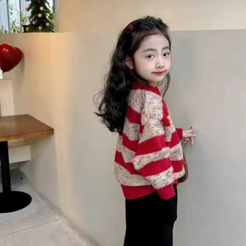 Girls Thickened Winter Sweater Coat 2025 New Style Childrens Knitwear Long Sleeve Top Christmas Baby C251013