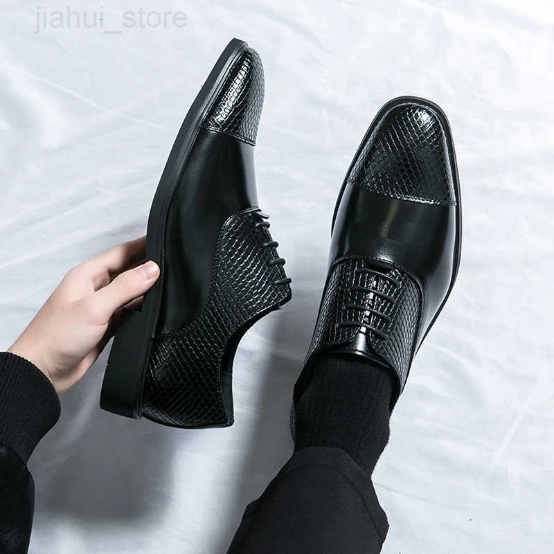 Leather Shoes for Men Gentleman Oxfords Lace Up Male Wedding Party Office Work Shoes Elegant Designer Brand Dress Shoes for Men M251013