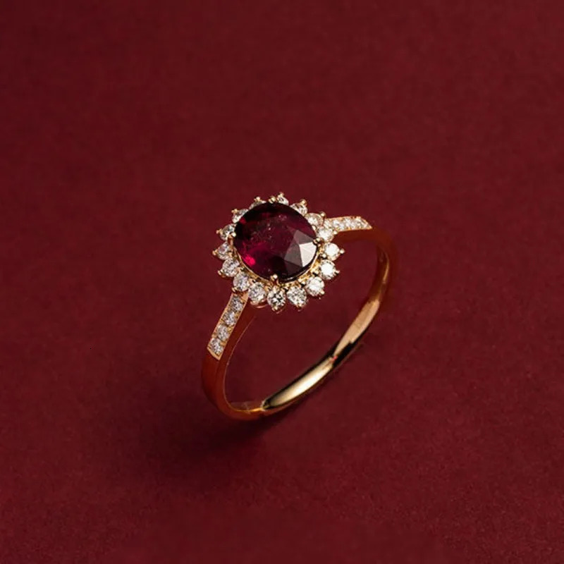 CCFJOYAS 100 925 Sterling Silver 18k Gold Plated Retro ruby Ring for Women Exquisite Oval Rose Red Zircon Vintage Finger Rin 251010