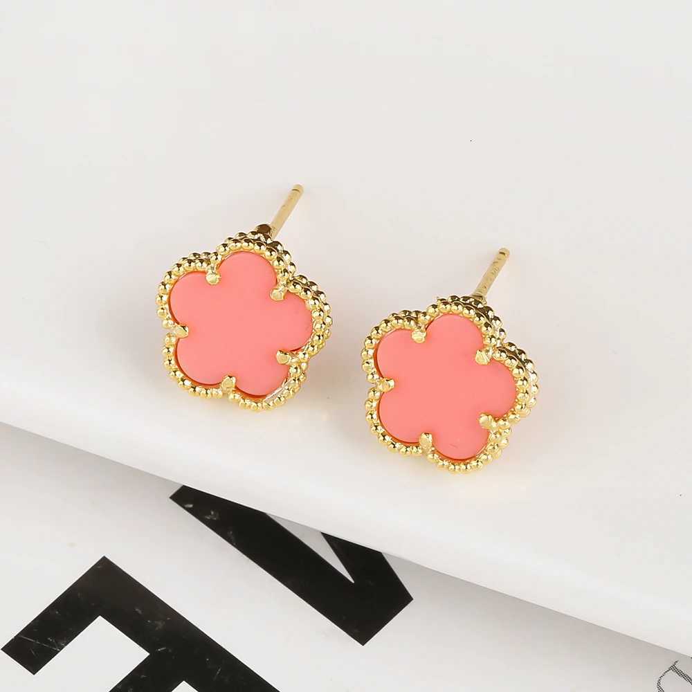 Luxury Temperament Hot Selling Minimalist Plant Plum Blossom Five Leaf Petal Natural Stone Earrings For Women 18K Gold PlatedW251013