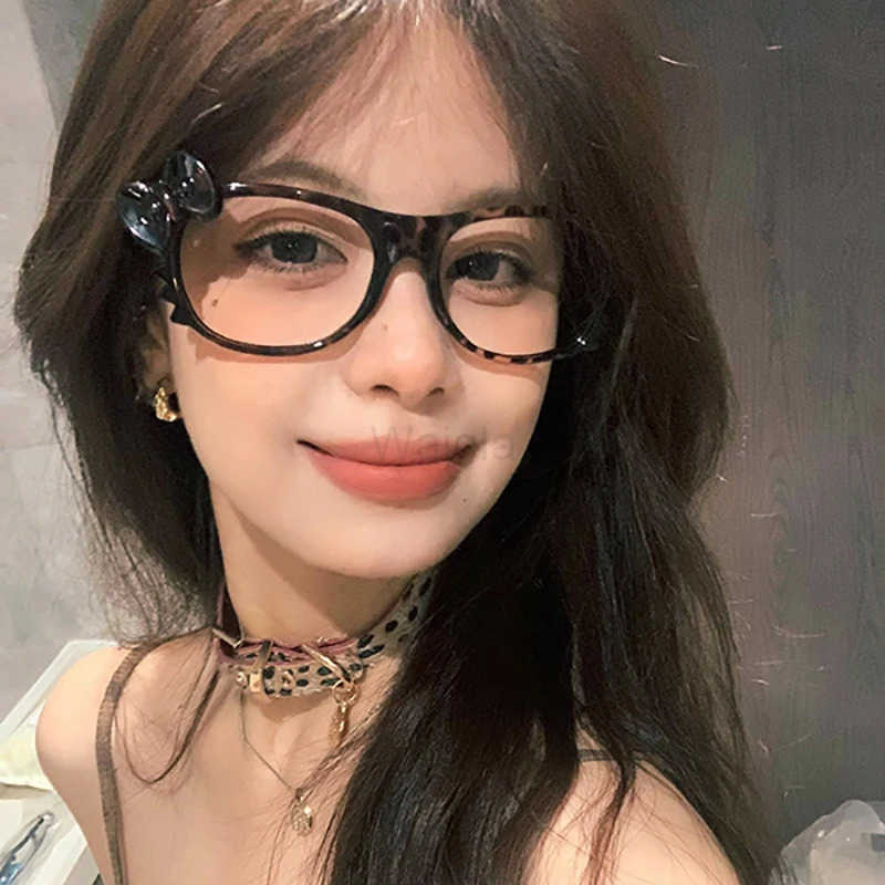 Sanrio Y2K Sanrios Kawaii Hello Kitty Leopard Eyeglasses Frame Anime Cartoon Fashion Photo Props Eyewear Decorative Toys Birthday Gifts L251013