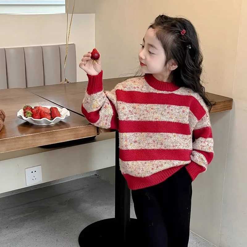 Girls Thickened Winter Sweater Coat 2025 New Style Childrens Knitwear Long Sleeve Top Christmas Baby C251013