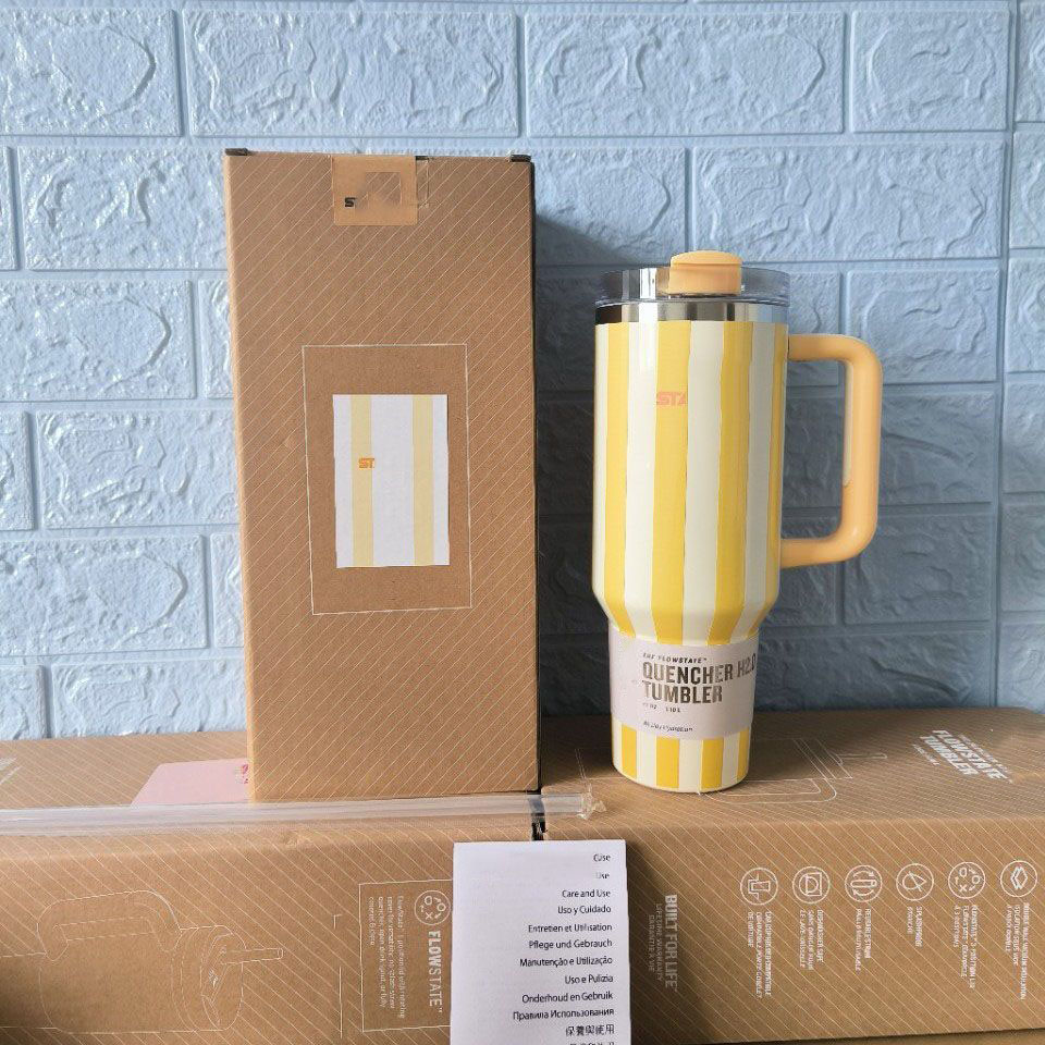 Designer Cup 40Oz Stripe Water Bottle Tumbler With Handle And Straw Lid, Leak-Proof Travel Coffee Mug, Stainless coffee mug Steel Insulated Fashion For Beverag