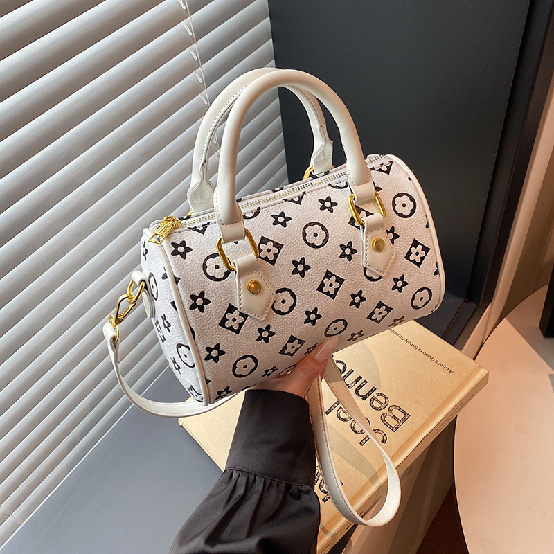 Free shipping Multi-Color Designer Patterned Boston Bags with Multiple Color Options Fashion Stylish Versatile Trendy Handbags