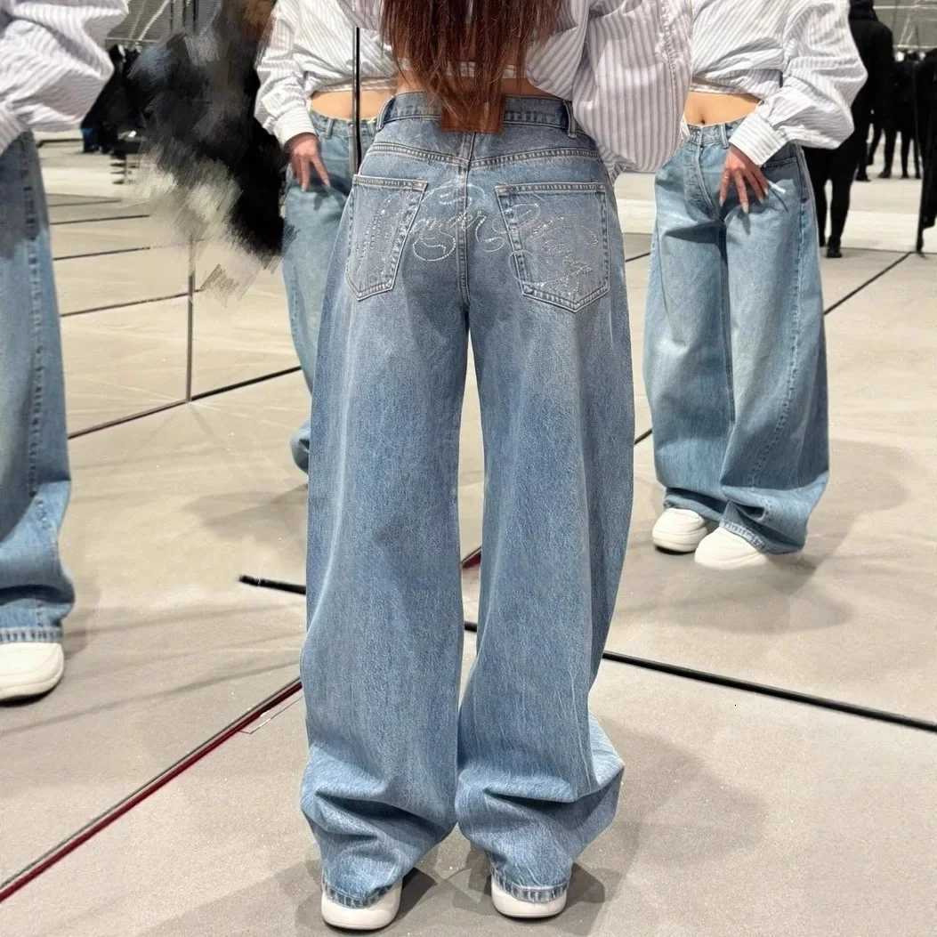 AWang1 Slimming Straight Leg Old Fashioned Washed Denim Jeans High Waist Casual Long Trousers for Women New ArrivalT251013