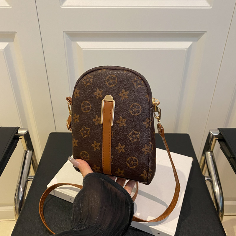 Trendy New Design Arrival Fashion Women Bag Printed Versatile Chic Shoulder and Crossbody Bag for Commute and Everyday Use Free Shipping