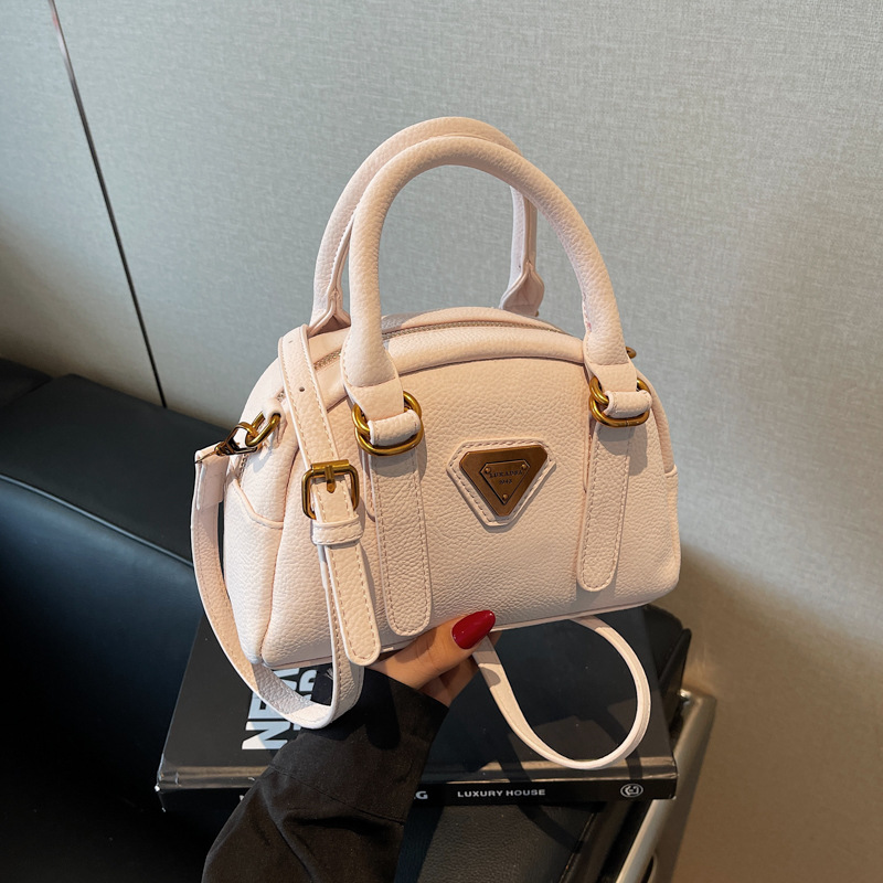 Free shipping designer Cross Body New trendy women bag handheld pillow bag versatile shoulder bag crossbody bag Simple Classic