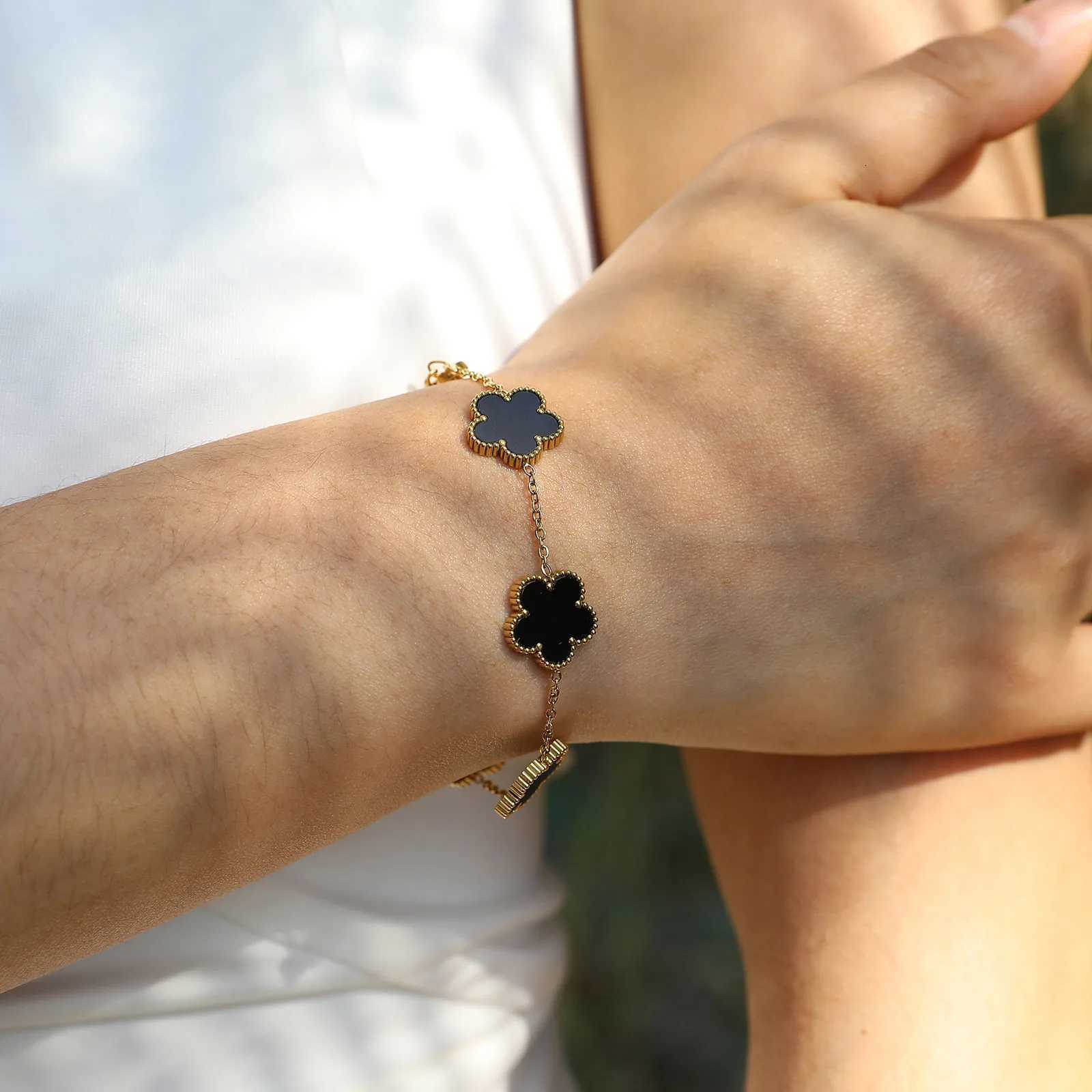 Vnox Elegant Flower Stud Earrings for Women Girls Gold Color Stainless Steel Classic Jewelry W251013