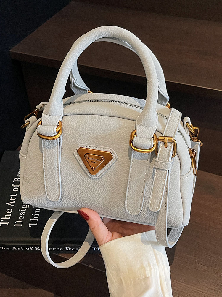 Free shipping designer Cross Body New trendy women bag handheld pillow bag versatile shoulder bag crossbody bag Simple Classic