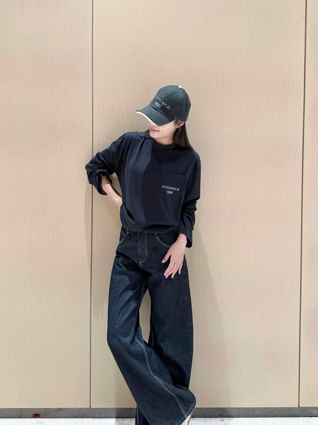 H10132 Letter Pocket Print Long Sleeve T-shirt