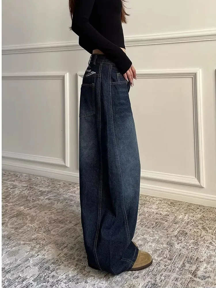 Ropa Y2K Fashion Letter Embroidery Vintage Dark Blue Baggy Jeans Pants Women Clothing Rock Wide Leg Lady Denim Trousers 251010