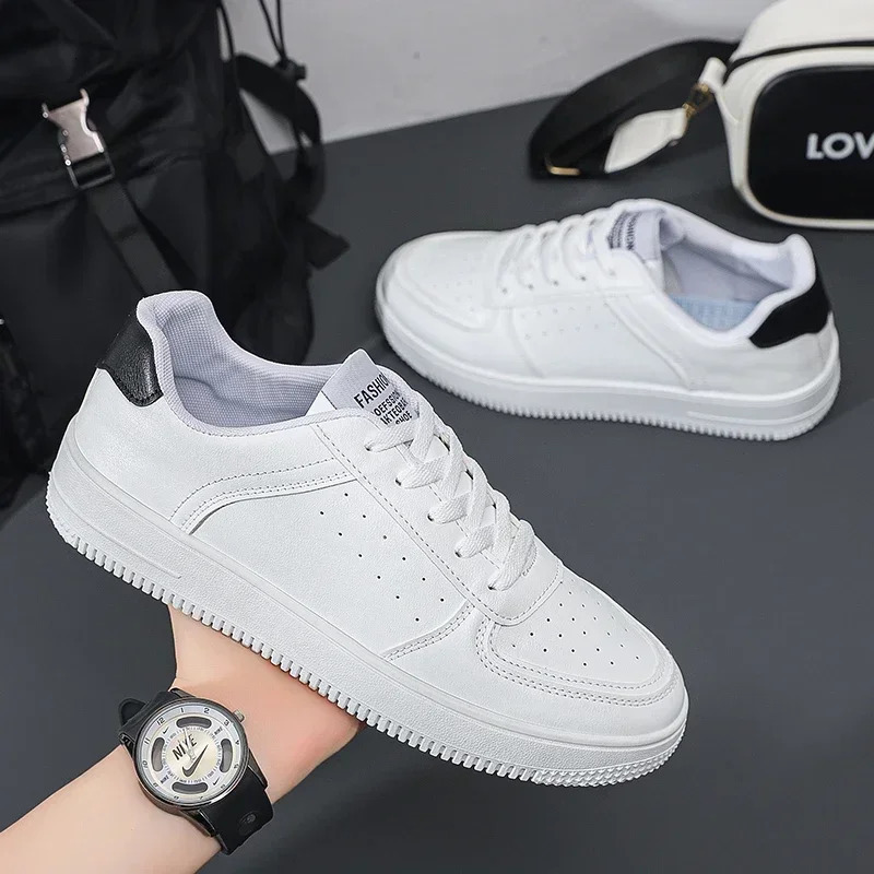 White Casual Shoes Lightweight Sneakers Breathable Tenis Sports Shoes Zapatillas Hombre Leather Men Skateboarding Shoes Flat 251009