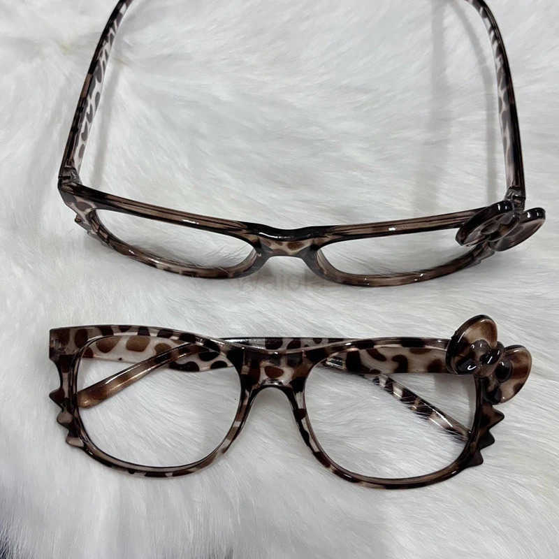 Sanrio Hello Kitty Leopard Print Eyeglass Frame Cute Hot Girls Y2K Vintage Sunglasses Party Costumes Cartoon Anime Decor Gifts L251013