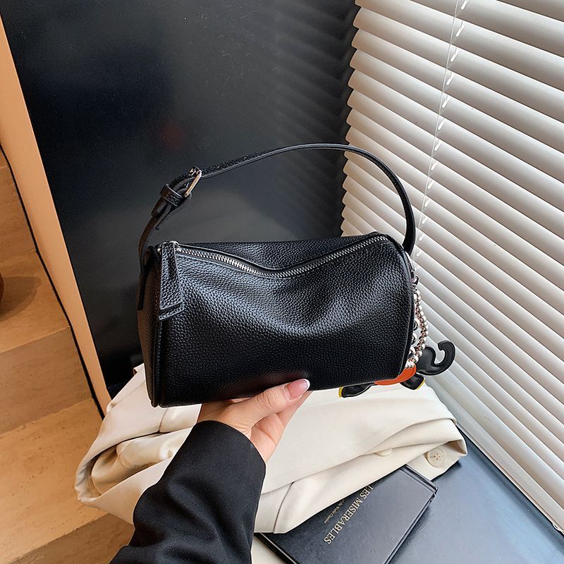 Designer Woman Bags For Women the Waist Shoulder bag Vintage Rivet Purse Box Genuine Leather cross body chain high grade quality handbag