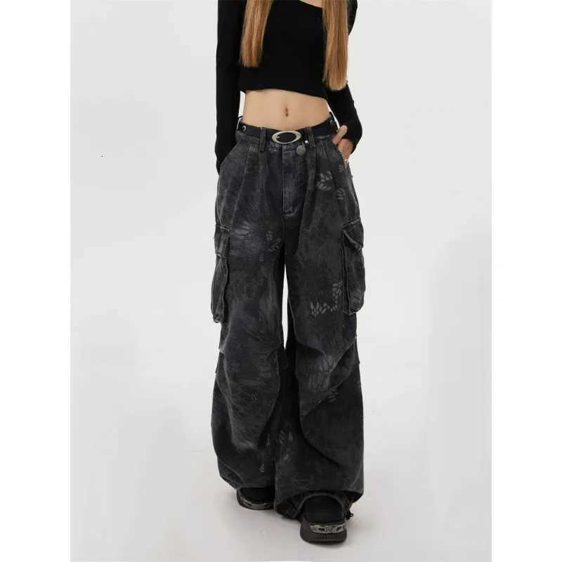 Loose Fit Womens Jeans Plus Size Casual Wide Leg Denim Pants American Streetwear Camouflage Snake PatternT251013