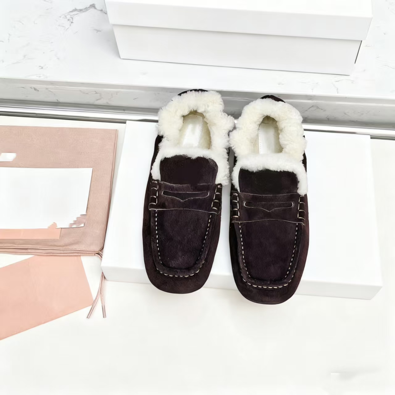 top quality new Fashion Suede Winter warm fur Loafers womens Furry fluffy wool slip on shoes shearling sandals Flat shoes luxury Designer shoes fur shoes Leisure bag