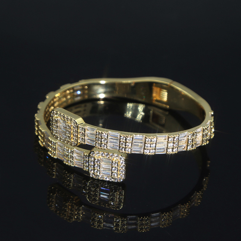 New Hip Hop Bracelet with Square Zircon Full Diamond Opening and Punk Style Bracelet in Electric Gold and Silver