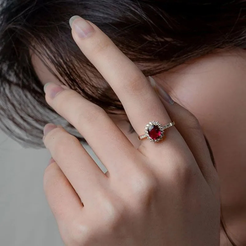 CCFJOYAS 100 925 Sterling Silver 18k Gold Plated Retro ruby Ring for Women Exquisite Oval Rose Red Zircon Vintage Finger Rin 251010