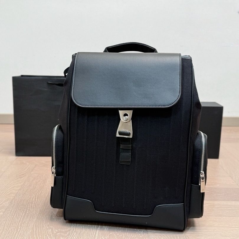 Designer R Never Still backpack Womens luxury Backpacks Men Designer FLAP Backpack Cowhide Genuine Leather Classic Luxury Designer Backpack Luxury Rucksack Man