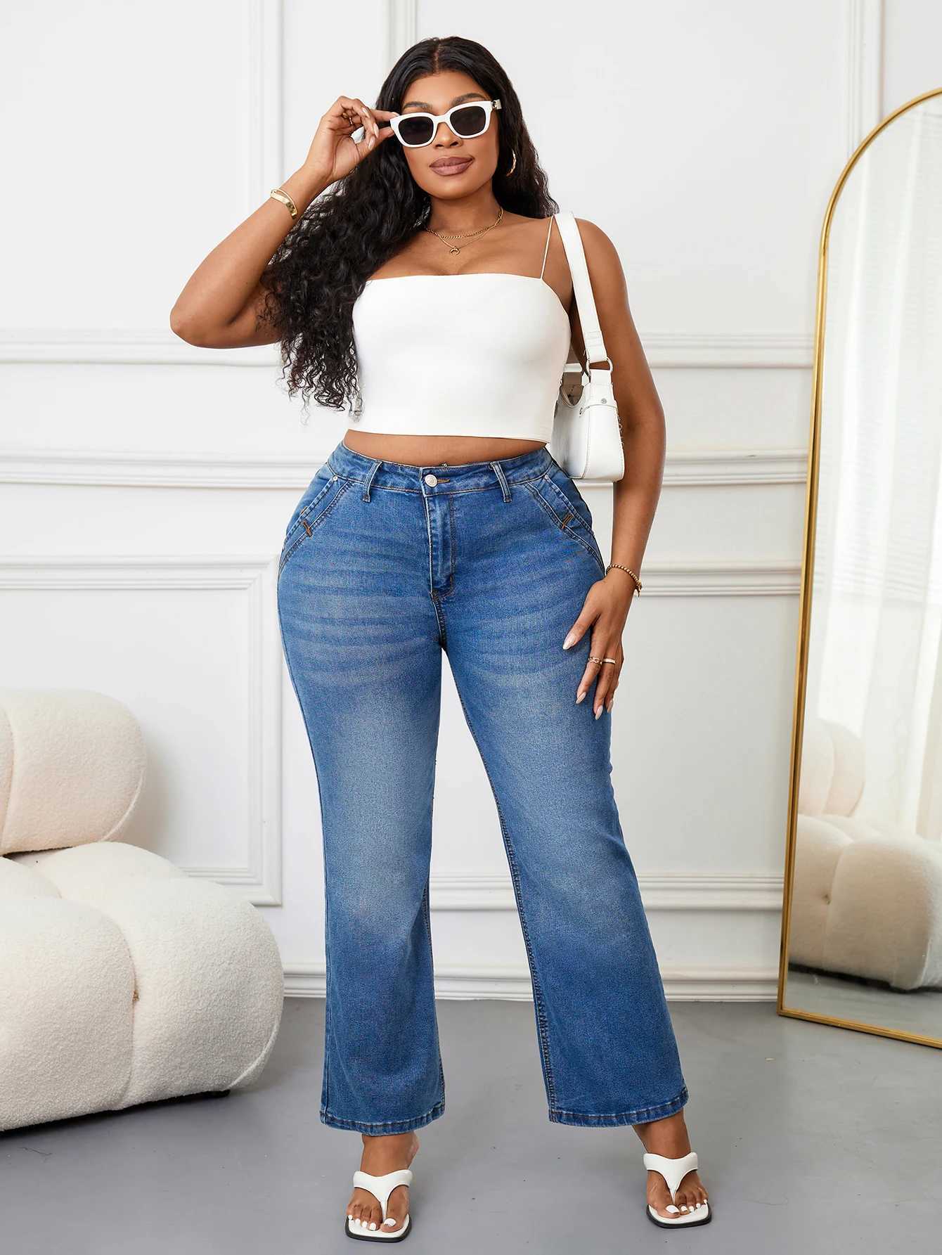 Plus Size Women Wide Leg Jeans Vintage Mom Pants High Waist Loose Fit Curvy Casual Streetwear Trendy Everyday Fashion TrousersT251013