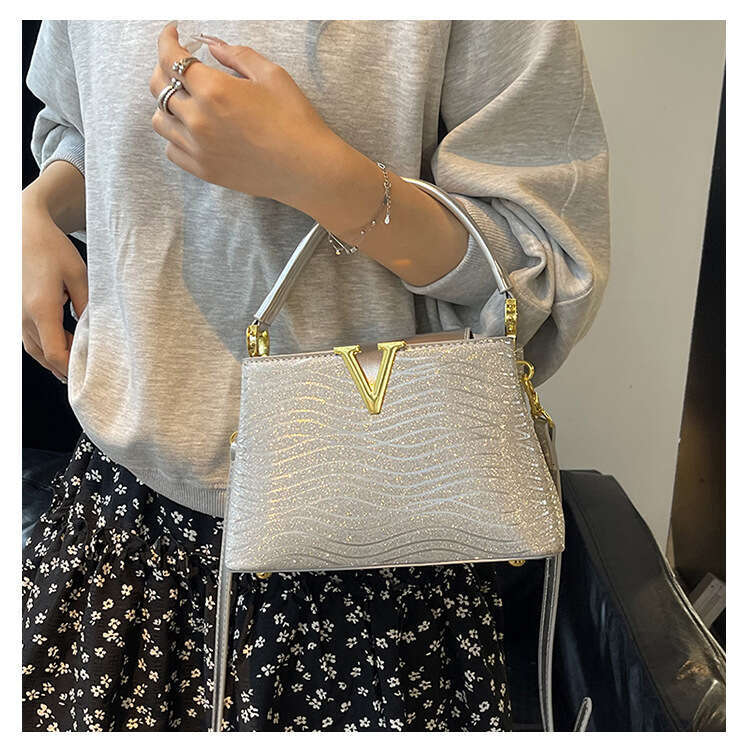 Elegant Designer Bag for Women Versatile Silver Handbag for Women New Fashionable Party Shoulder Crossbody Bag Evening Bag