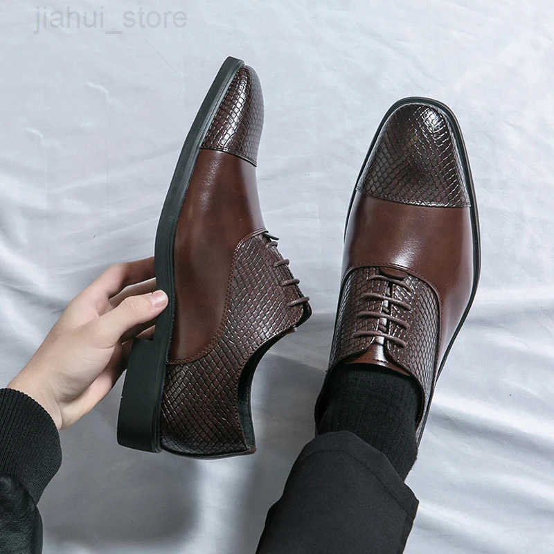 Leather Shoes for Men Gentleman Oxfords Lace Up Male Wedding Party Office Work Shoes Elegant Designer Brand Dress Shoes for Men M251013