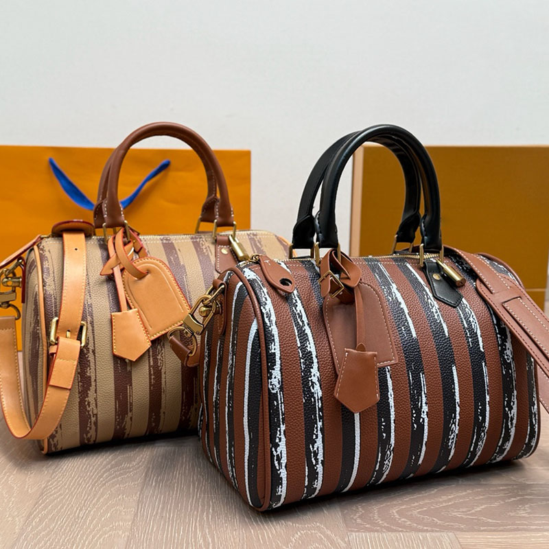 10A Designers Women pillow Shoulder Bags Messenger Travel bag Classic Style Fashion Flowers Lady Totes Luxury handbags 30cm sac M40390