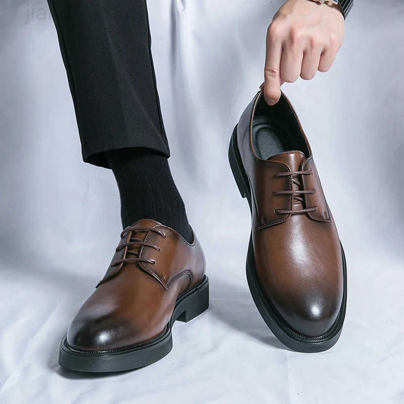 Classic Italy Pointed Toe Leather Shoes Men Luxury Oxfords Business Formal Office Men Shoes Boos Dress Men Black Wedding Shoes M251013