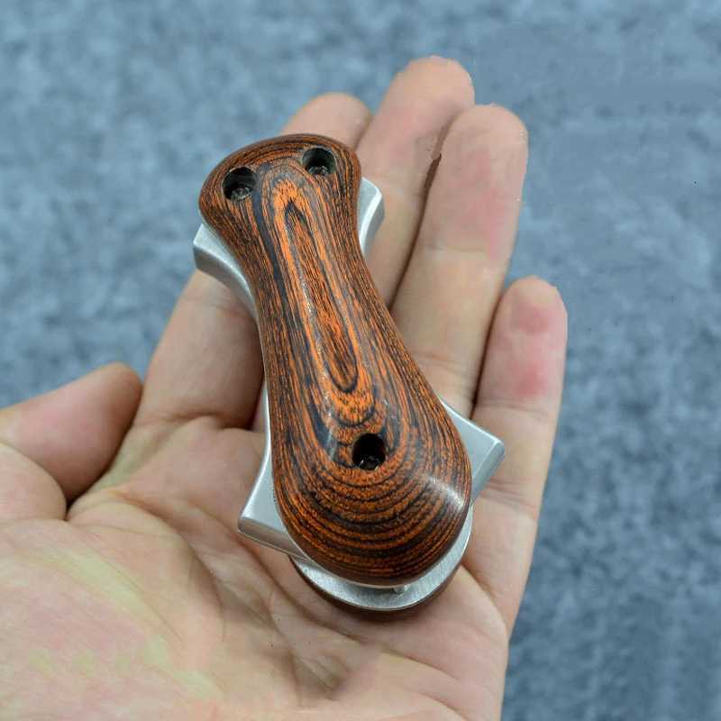 Stainss Steel Folding Slingsshot Outdoor Shooting Flat ather Slingshot Simpshot Archery Slingsshot for Hunting Kit Y251013