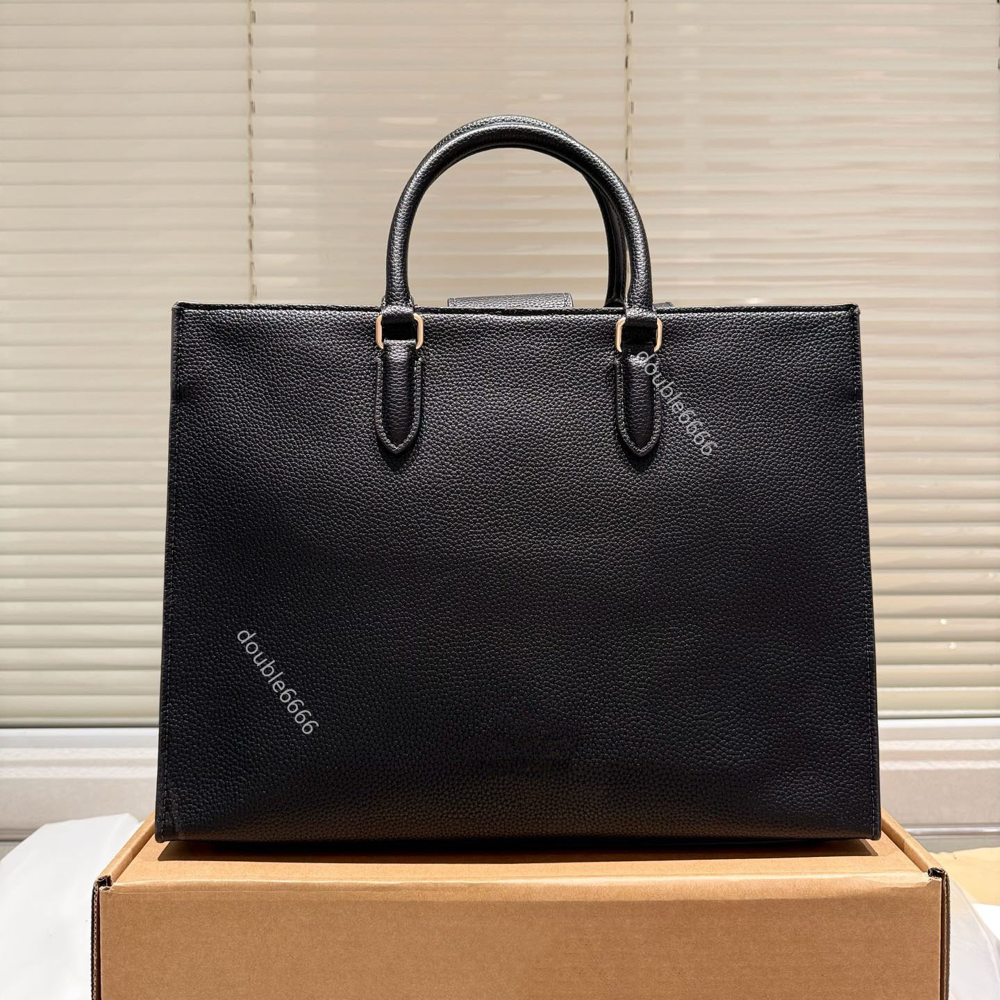 Designer tote bag luxury handbag shoulder bag shopping bag leather handbag fashion large capacity women's travel bag crossbody bag messenger bag briefcase