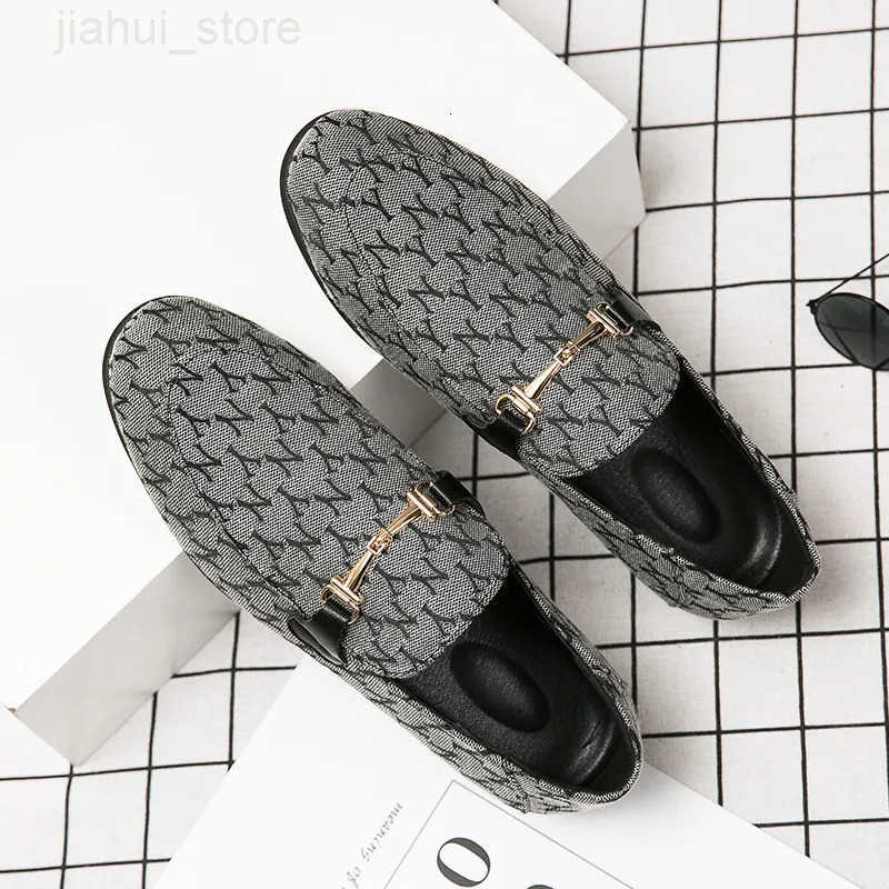 2025 Classic Luxury Man Moccasin Shoes Fashion Designer Men Loafers Comfortable Flat Shoes Slip On Casual Dress Shoes For Men M251013