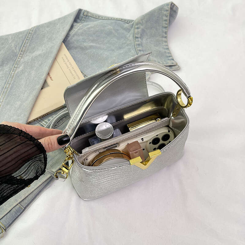 Elegant Designer Bag for Women Versatile Silver Handbag for Women New Fashionable Party Shoulder Crossbody Bag Evening Bag