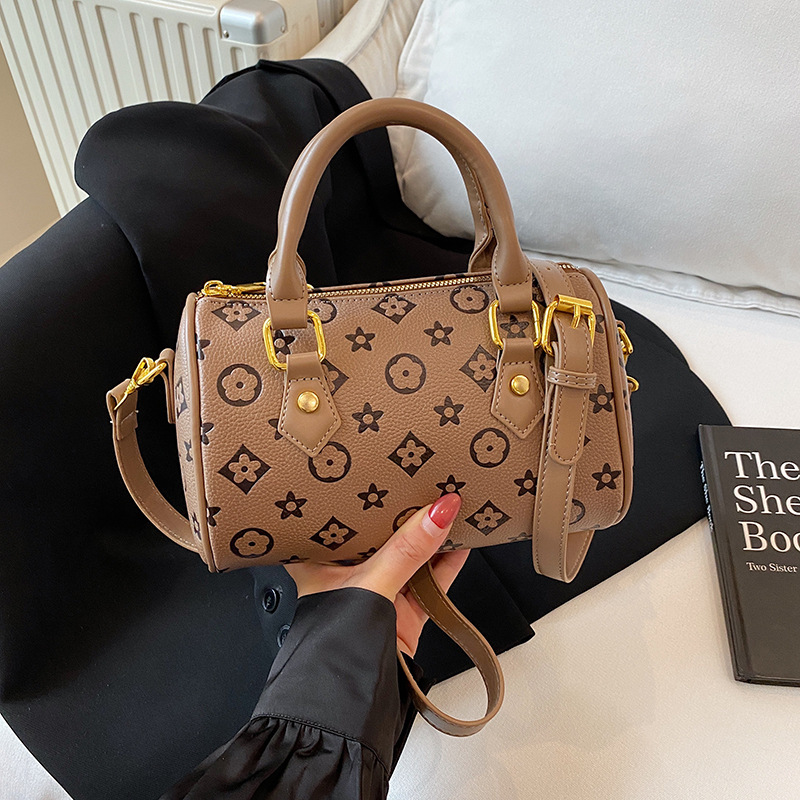 Free shipping Designer Patterned Boston Bags Multi-Color Stylish Versatile Trendy Handbags