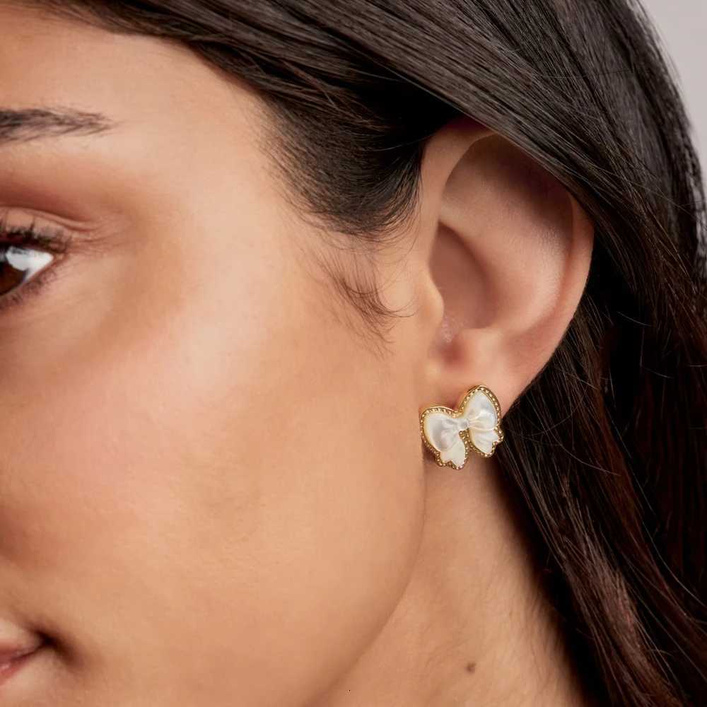 YEEVAA Bow Stud Earrings in Carved MotherofPearl For Party Fashion Jewelry Gift IdeaW251013