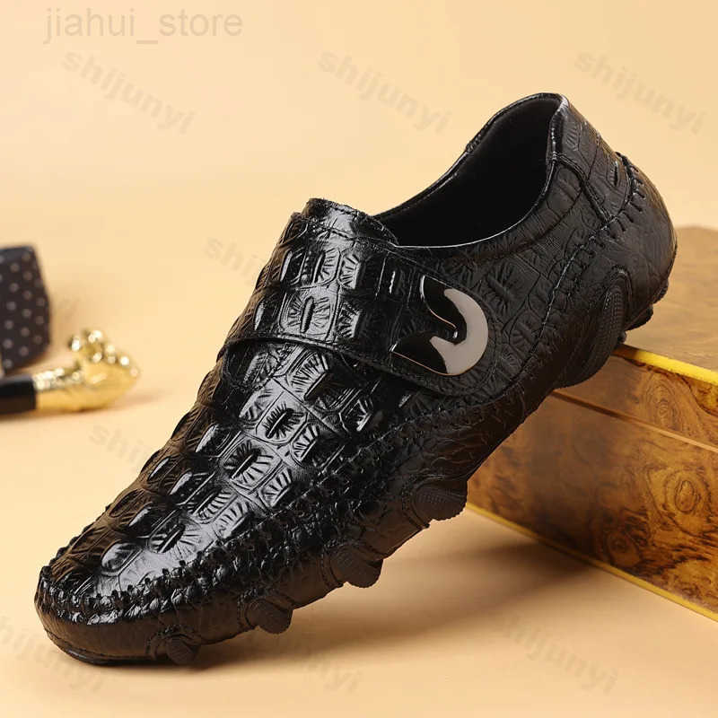 Mens Shoes Genuine Leather Luxury Crocodile Pattern Business Casual Shoes Men Loafers Mocassins Highquality Mens Dress Shoes M251013