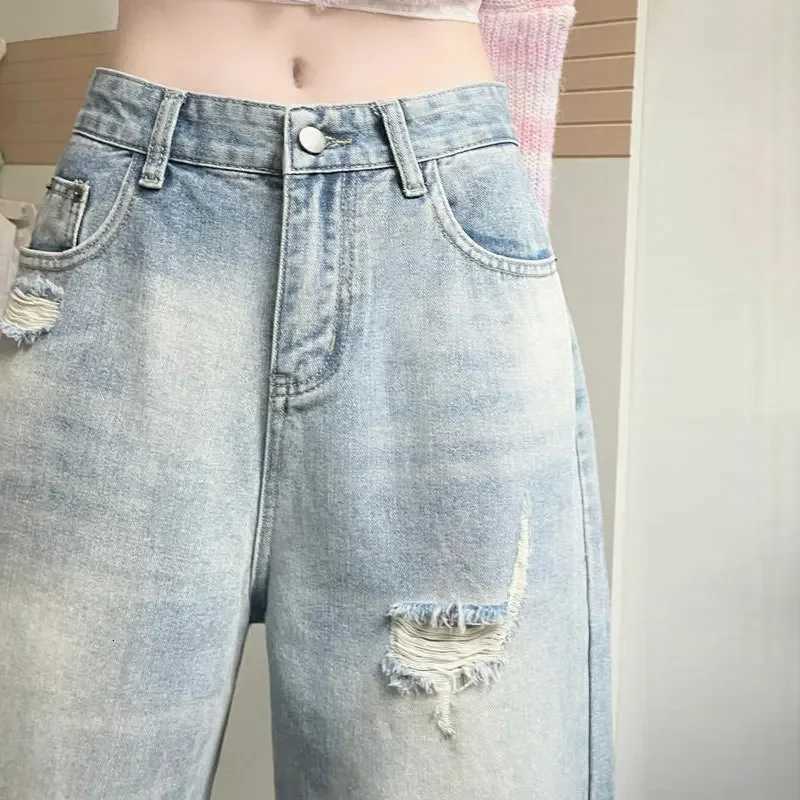 High Waist Wide Leg Straight Cut Jeans Womens Light Wear Distressed Design plus Size Pear Shape Hole Denim PantsT251013