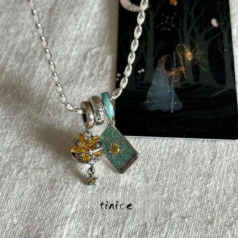 Necklace Designer Luxury jewelry for Women men Oil-Drip Tarot Card Star Aolly plated with silver Atmospheric Fashion Unique Festival Vacation gift
