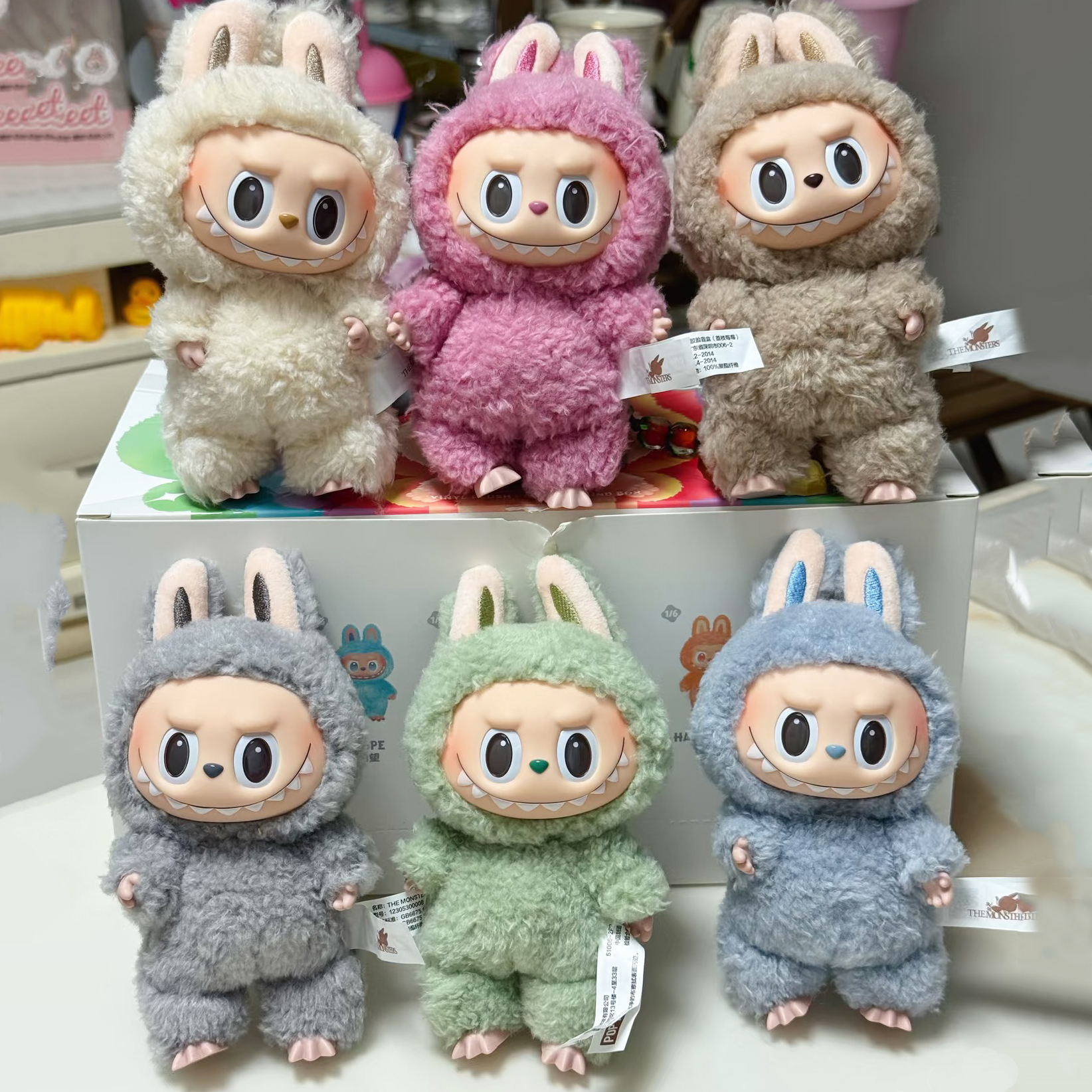 High qulity Labubu doll V3 V2 V1 lovely doll with box Kawaii Figure Face doll clothes Doll Keychain Decor Gift