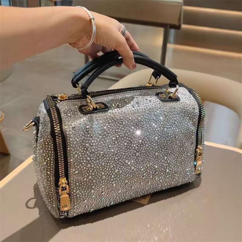 High-end Fashion Women's Bag with Rhinestones, Handbag, Large Capacity, Trendy Versatile, Shoulder and Crossbody Pillow Bag, New 2025 Model