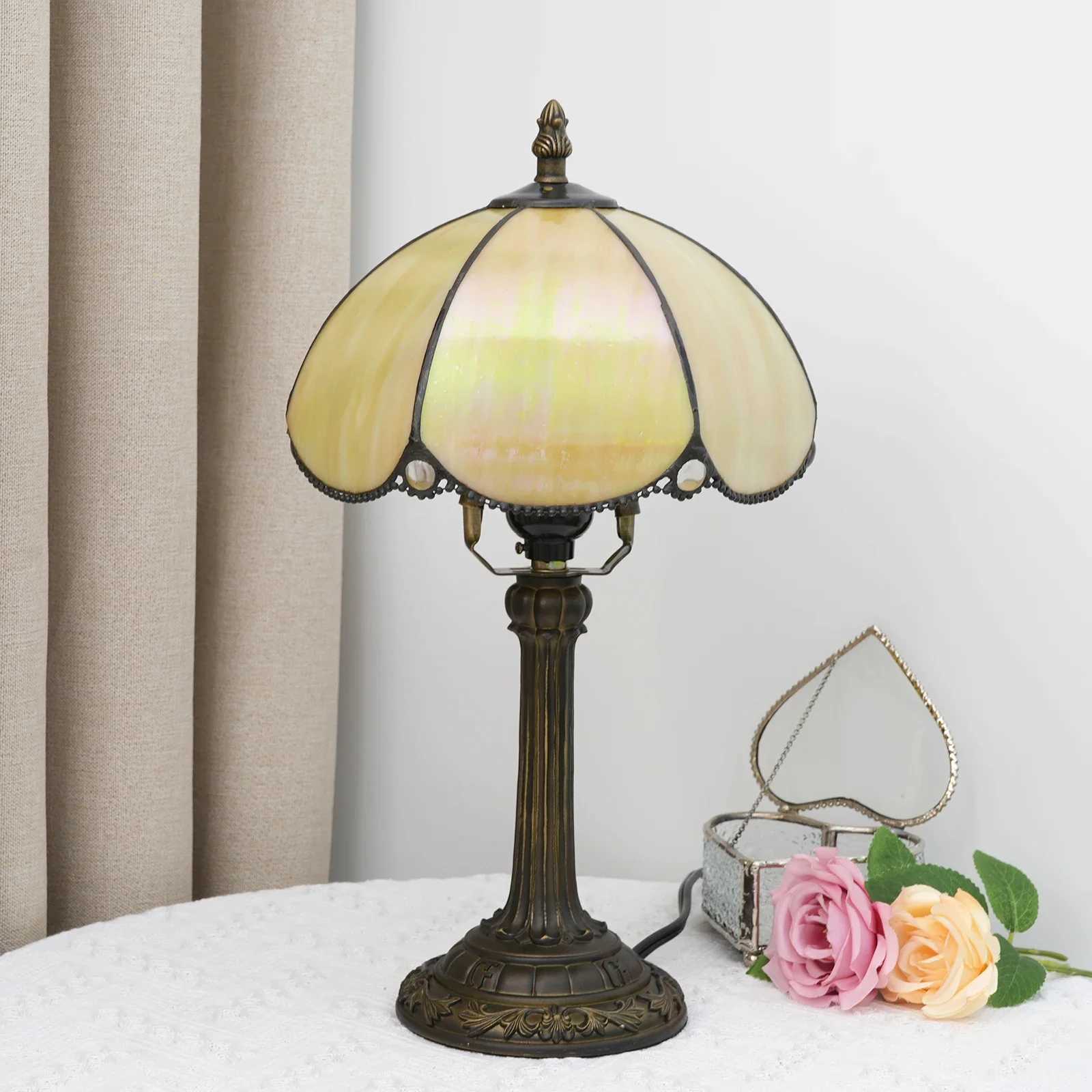8inch Tiffany Stained Glass Bedside Table Lamp Beige Lampshade Desk Reading Night Light for Living Room Home Bedroom Office Z251014