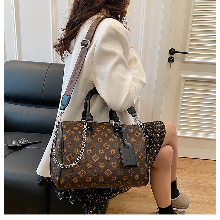 Free shipping Fashion bag minimalist travel fitness handbag printed crossbody bag versatile commuting shoulder bag