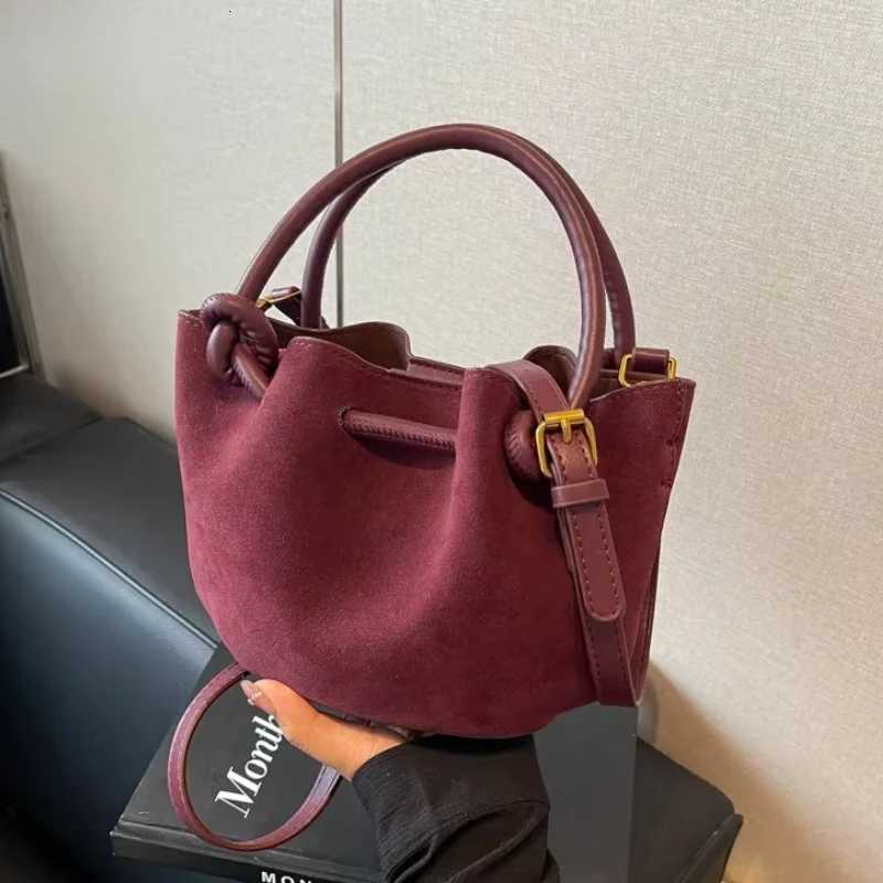 New Fi Simple Wens Shoder Bags Luxury Designer Bags for Wen Solid Classic High Quality Ladies Messenger Bags D251014