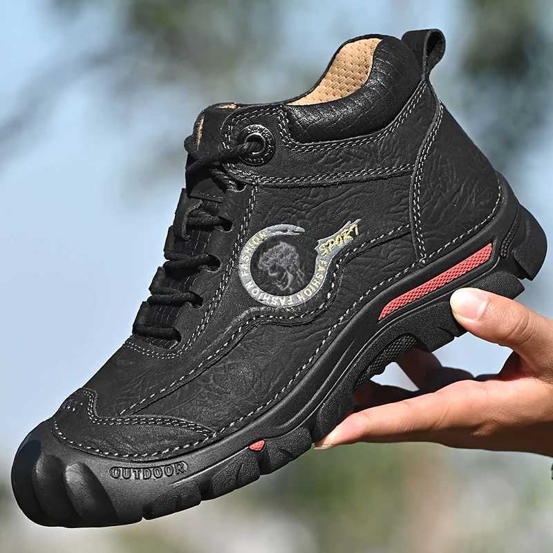 Outdoor Mens Boots Genuine Leather Casual Shoes Climbing Hiking Shoes Warm Winter Boots for Men High Quality Platform Snow Boot C251014